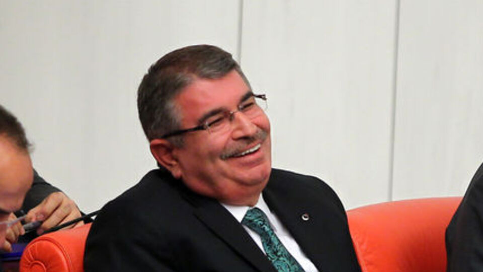 Sırrı Süreyya Önder, Bakan'ı güldürdü