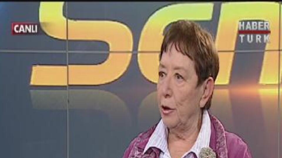 "Kendilerini devrimci zannediyorlar, acıyorum!"