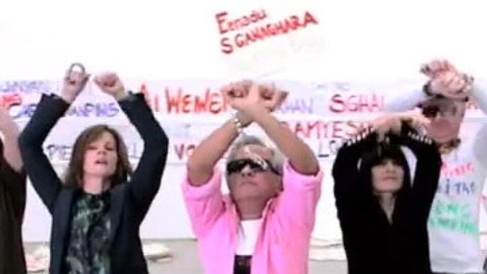 Güncel sanatçılardan Gangnam videosu