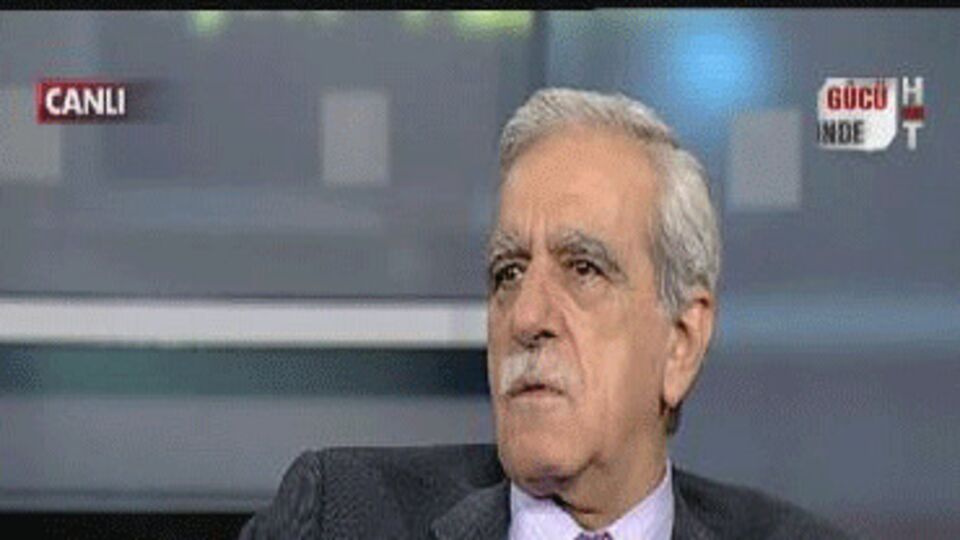 Türk: Dokunulmazlıkları kaldırsınlar