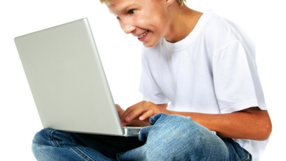 Günde kaç saat kullanıyor?