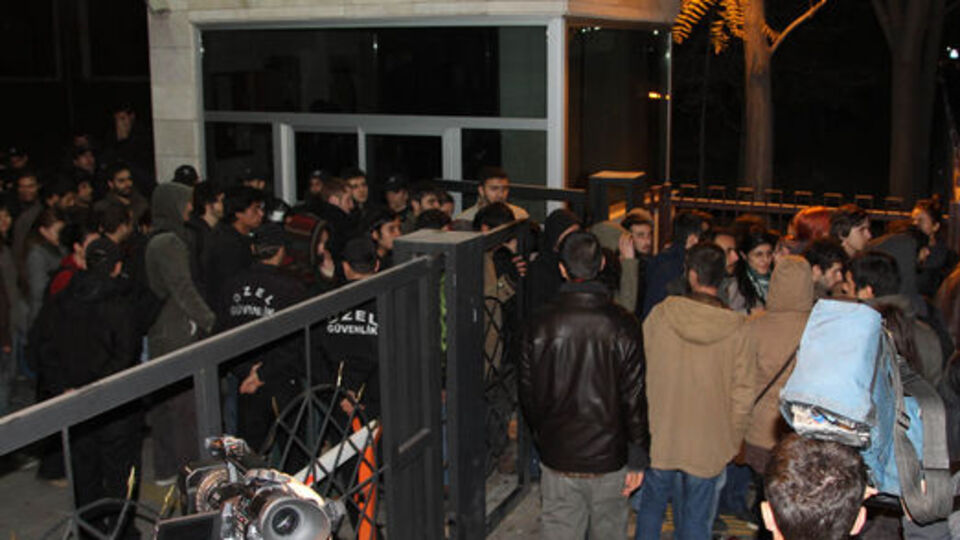 Ankara Üniversitesi karıştı