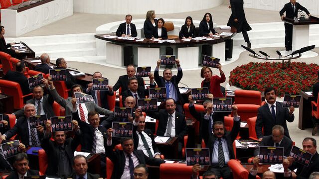 Meclis karıştı!