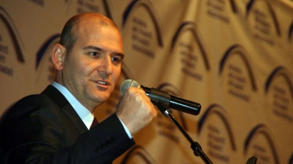 AK Partili Soylu'dan pasaport sitemi