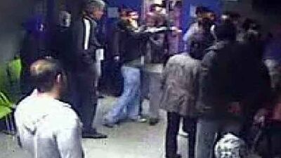 Kadın hastadan doktora dayak!