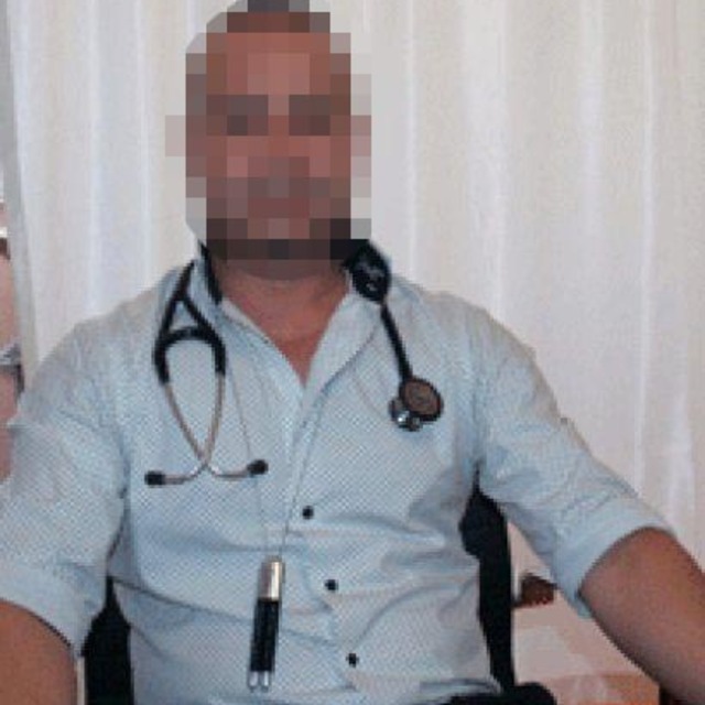 Eşini porno sitesinde görünce...