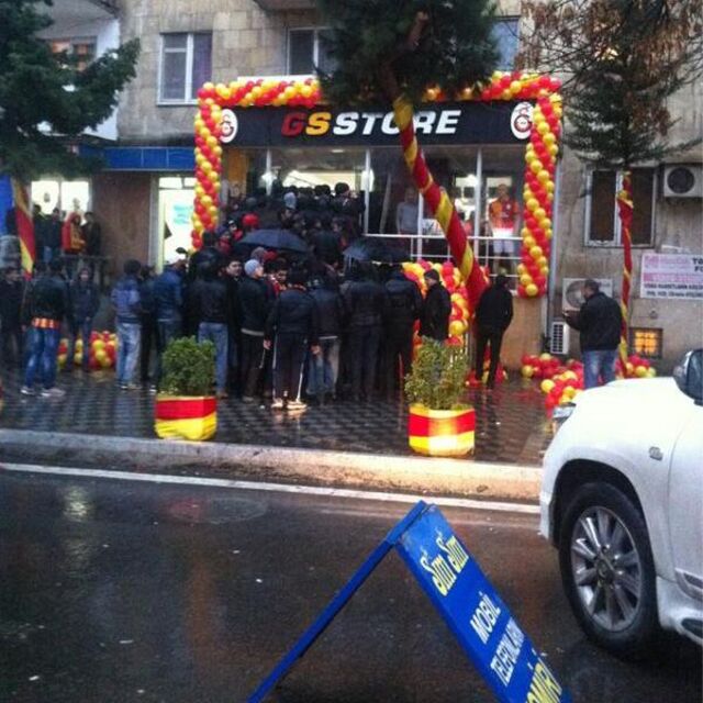 Galatasaray Store Bakü'de