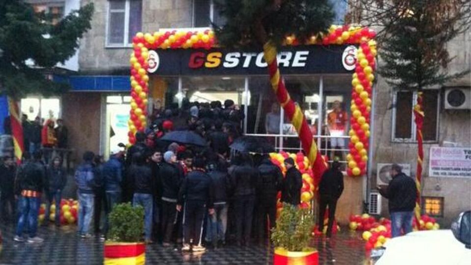Galatasaray Store Bakü'de