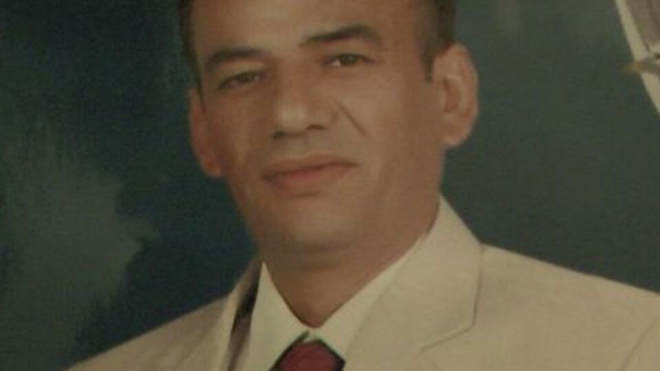 Üzerine buzdolabı düşen adam öldü
