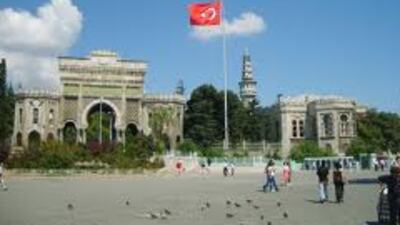 İ.Ü.'de seçim heyecanı