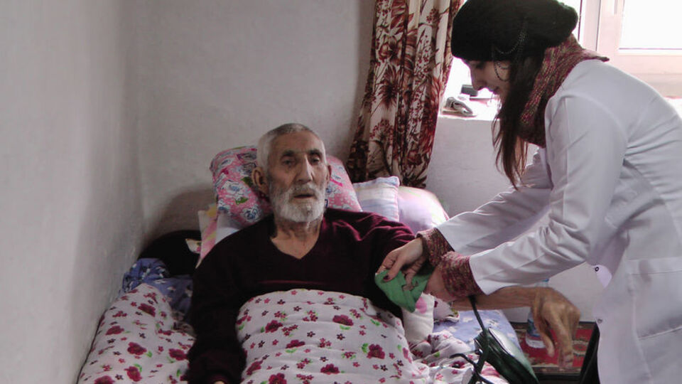 Yatalak hastaların umudu oldular!