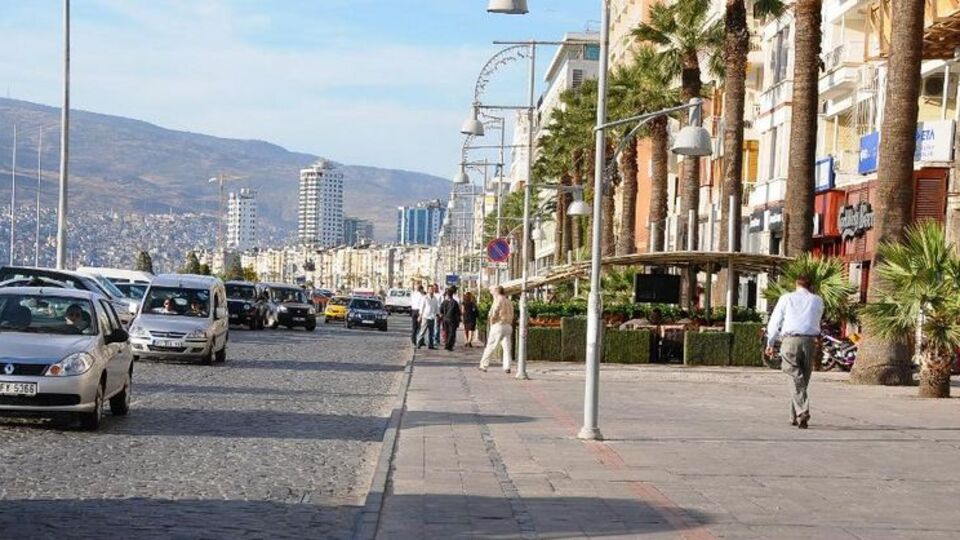 İzmir'de su zammına Ak Parti'den tepki!