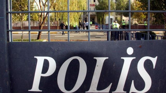Eski belediye başkanına tahliye