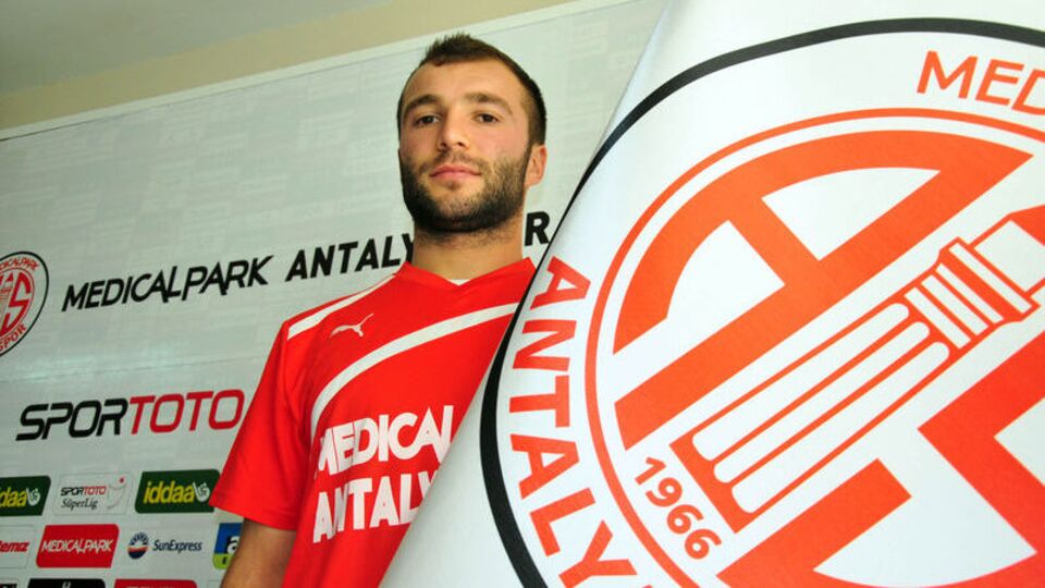 Antalya'da ayrılık!