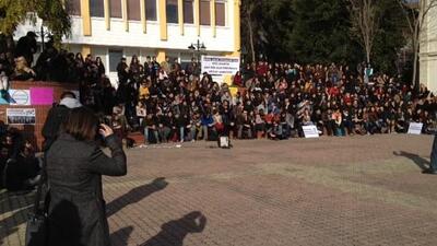 Rektör özür diledi!