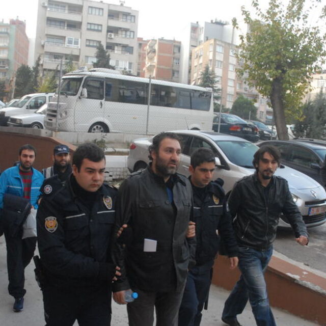 Çeteden 13 tutuklama çıktı