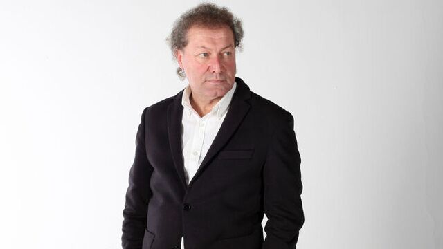 'Roman yazmak doğum gibi sancılı'