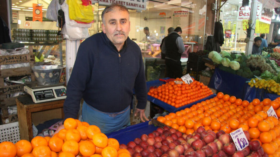 Pazarcı kıyafette 1 yıl daha serbest!