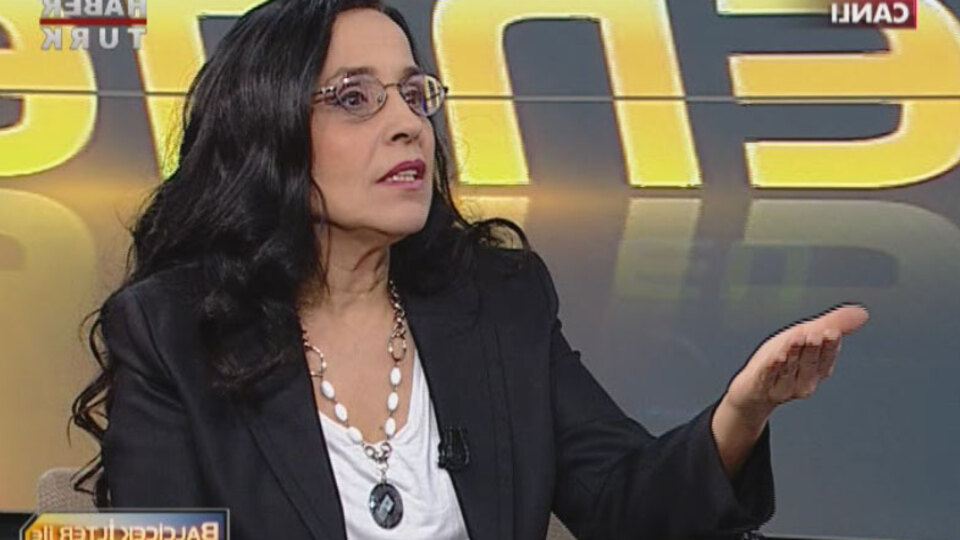 "Atatürkçülüğü eleştirirken islamcılar beni..."