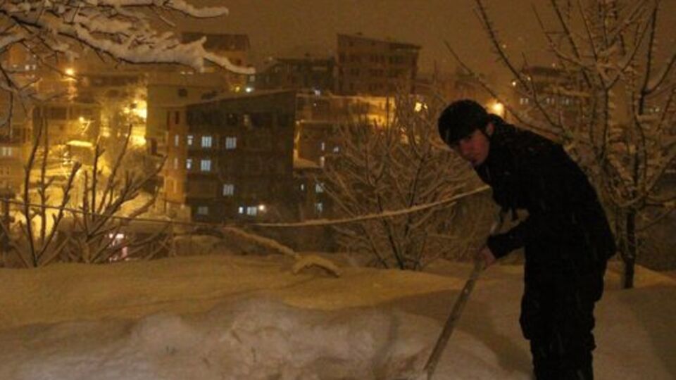 Hakkari'de kar esareti