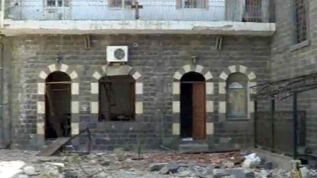Esat güçleri kiliseyi vurdu