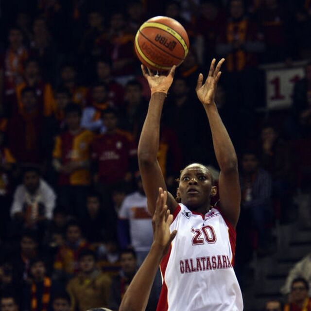 G.Saray Lyttle'la kazandı