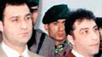 '4 kız 2 erkek, orta sınıf ahlakına ters gelecek zevkler yaşadı'