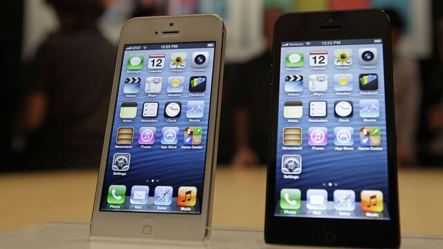 iPhone 5 Apple'ı çok üzdü!