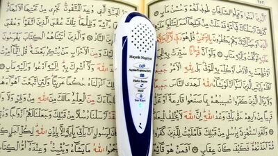 Kur'an'ın tamamını okuyan ''hafız kalem'' üretildi!