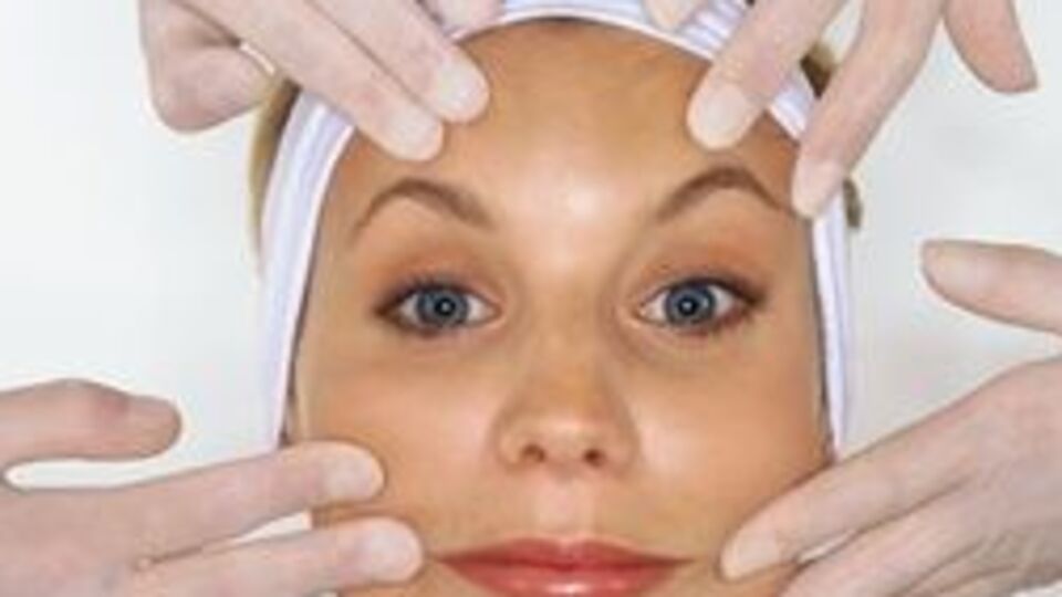 Yüz felci körlüğe sebep olabilir