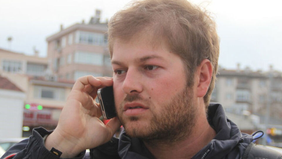 "Yatağın altına saklanarak kurtuldum"