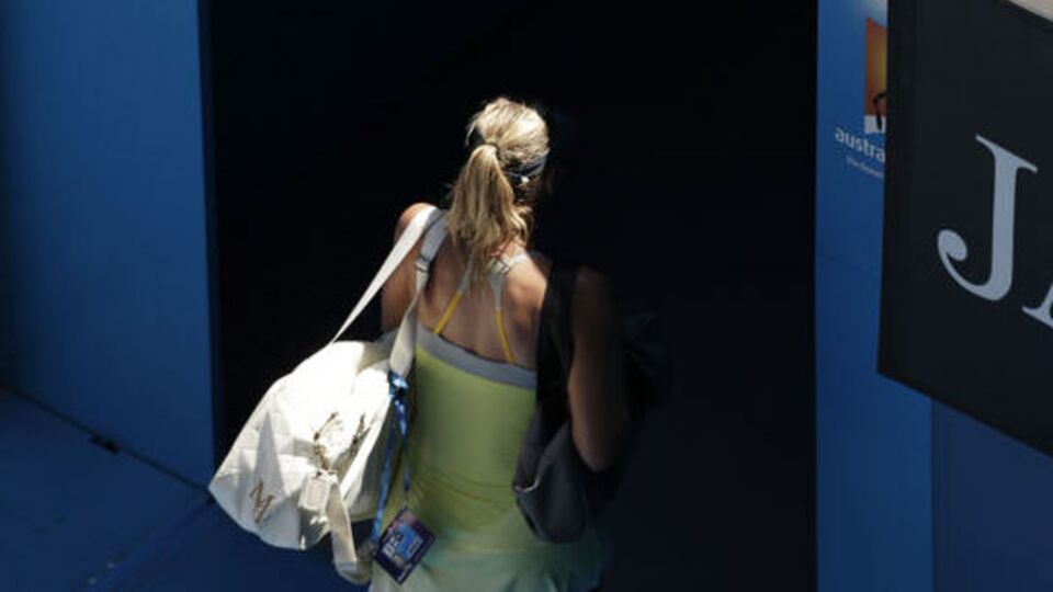 Sharapova veda etti