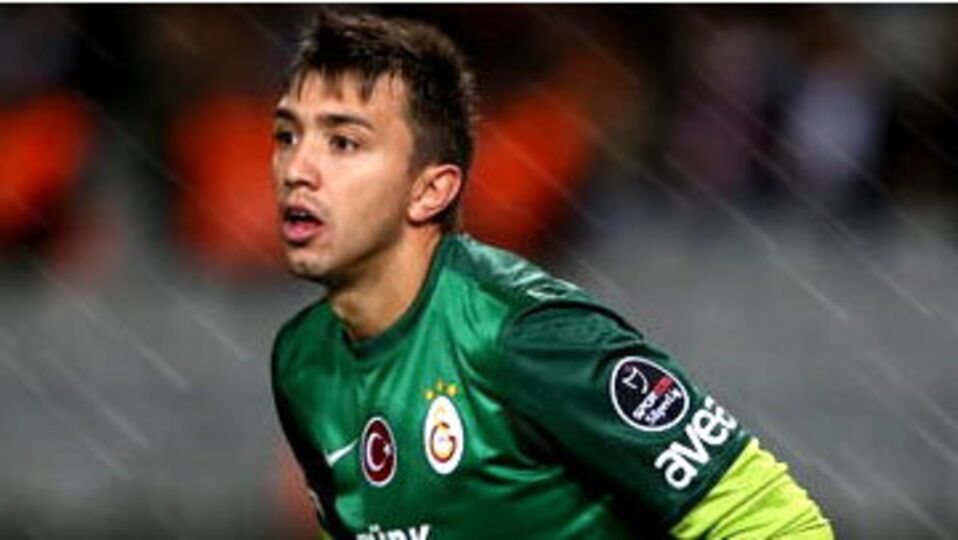 Muslera'nın yerine o geliyor!