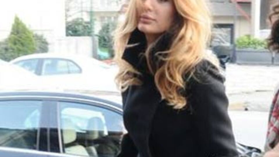 Aysun sessiz sedasız İstanbul'da