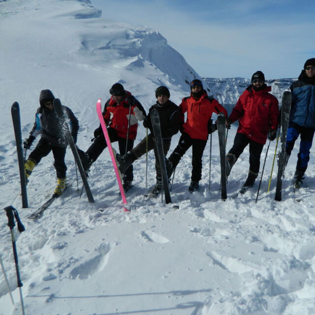 Nemrut Dağı kayakseverlerin akınına uğradı!