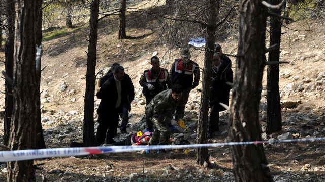 Ormanda genç kız cesedi bulundu