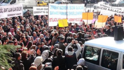 Derbentliler ayaklandı