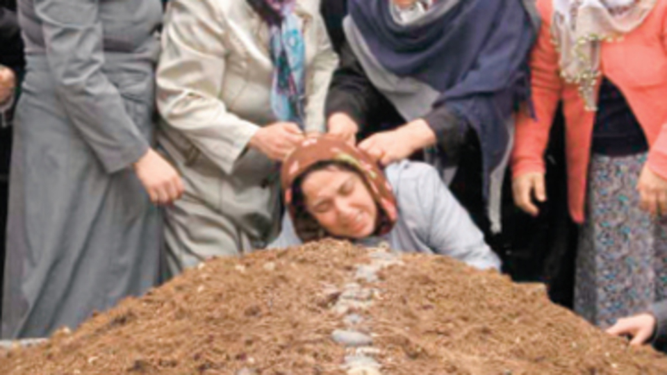 Panzer mi öldürdü bomba mı?