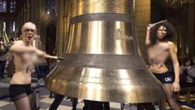 Femen'den Papa'ya veda