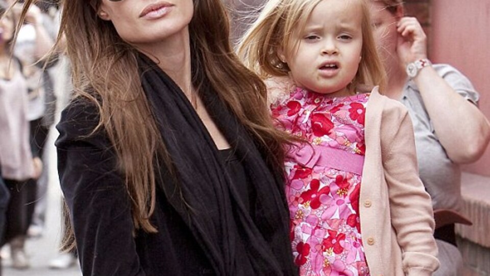 Annesiyle aynı filmde oynadı