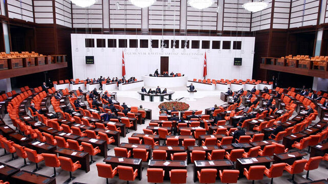 Eşcinseller Meclis gündeminde