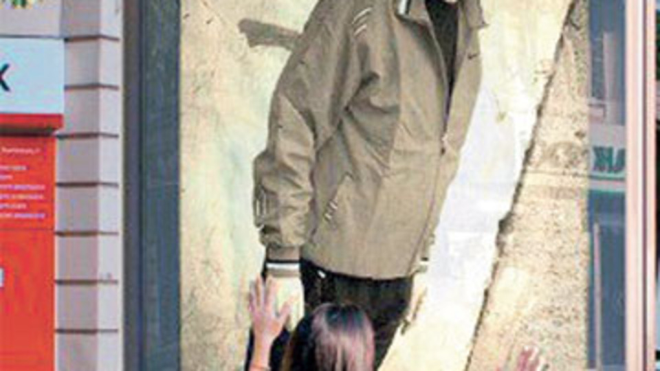 Meydan okudu canından oldu