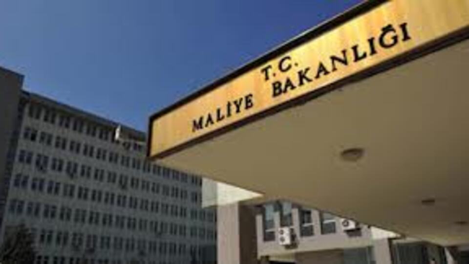 23 ilin defterdarı değişti