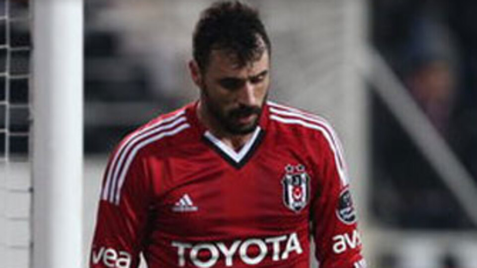 Masörün üzerine yürüdü