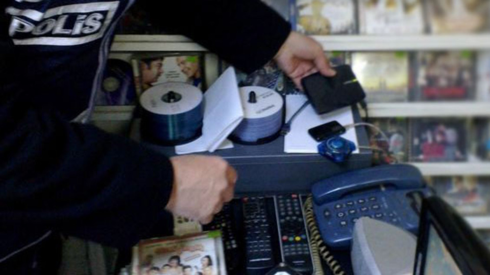 Bursa'da çocuk pornosu operasyonu