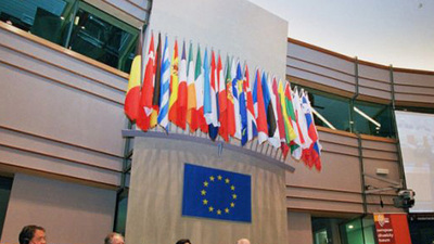 At etinden sonra balıklara domuz yemi