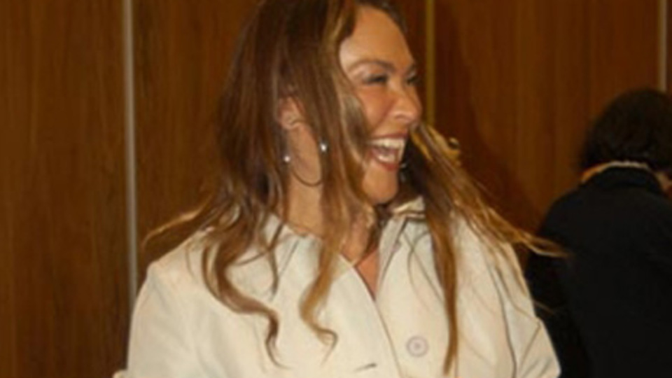 Hülya Avşar'ın iç çamaşırları görücüye çıktı!