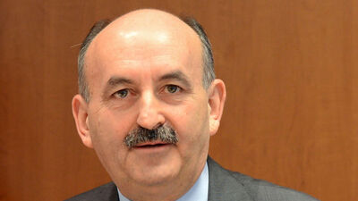 "Sigarayı bırakan 110 kişiye takım elbise aldım"