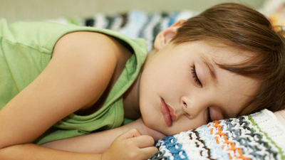 Çocuğun hastalığı uykusunda saklı!