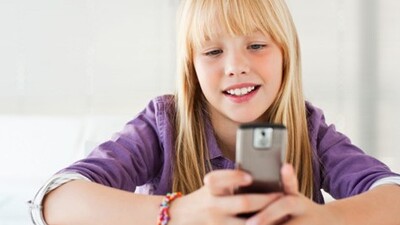 "Çocuklara cep telefonu vermeyin"